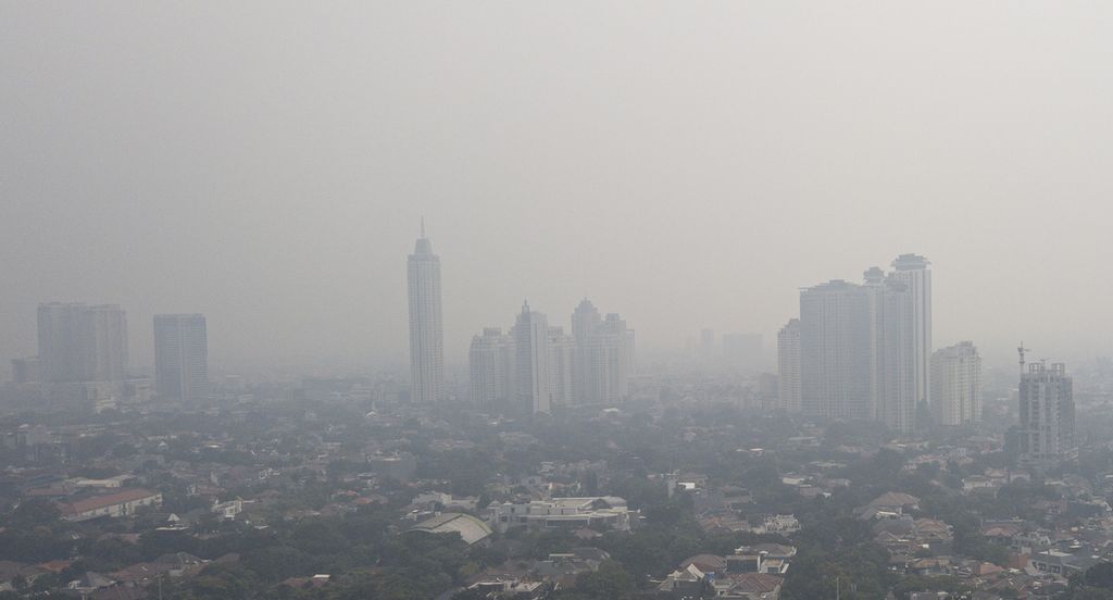 Kurangi Polusi, Pemerintah Diminta Batasi Warga Gunakan Mobil Pribadi di Jakarta