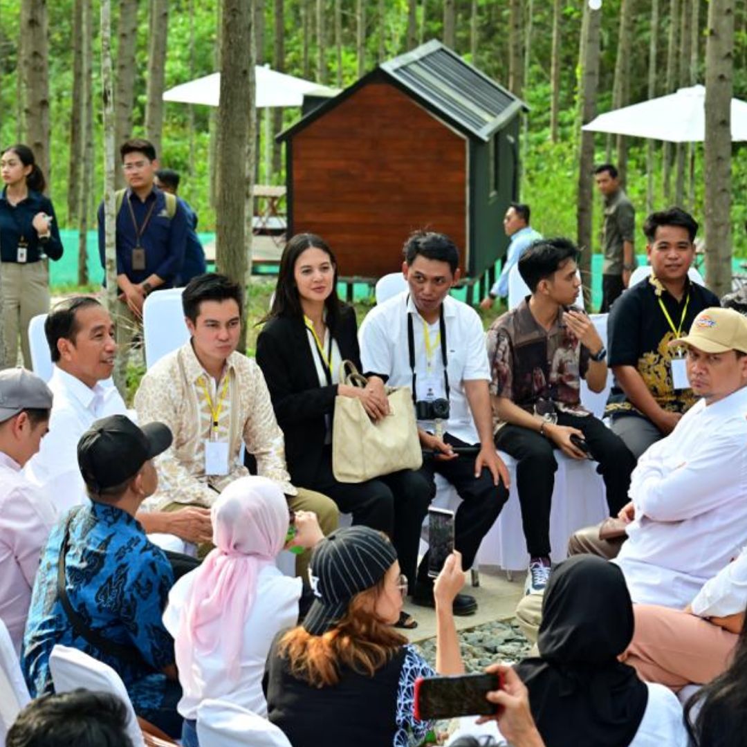 Dapat Durian dari Jokowi di IKN, Penggiat Seni: Enak, Pak, Enak