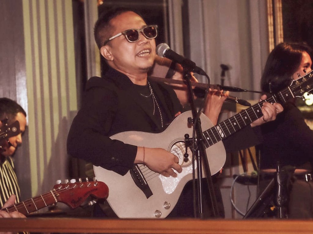 Rayakan Ulang Tahun ke-50, Sandhy Sondoro Gelar Showcase di LBRTY Jakarta