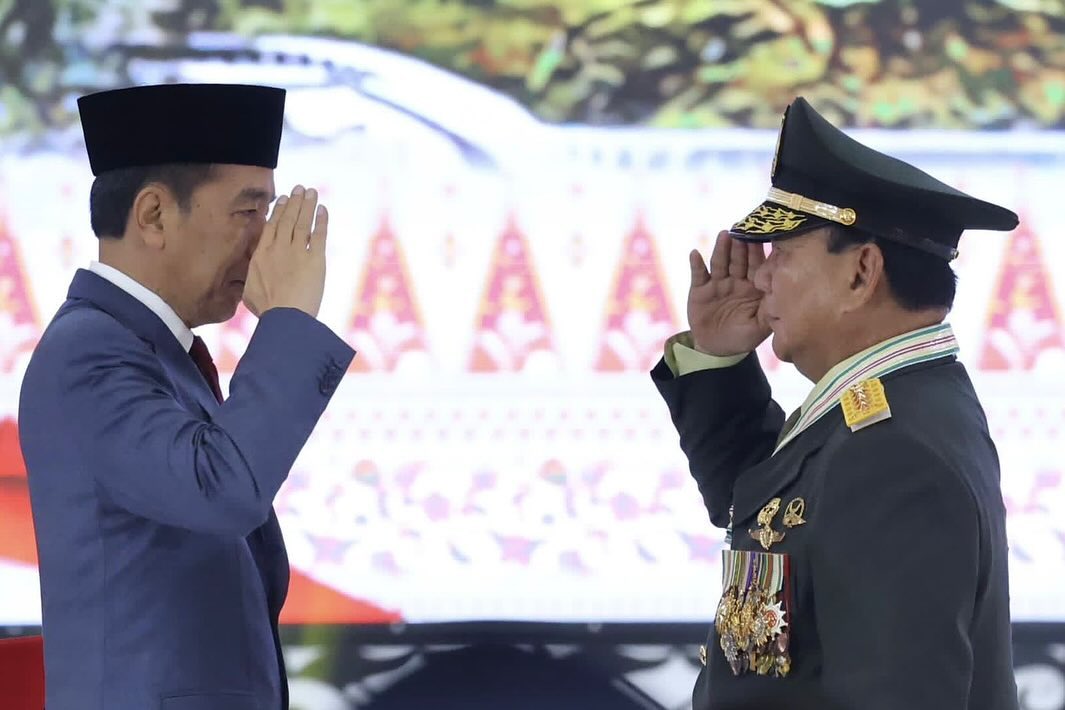 Jokowi Bantah Ada Transaksi Politik Atas Kenaikan Pangkat Prabowo Subianto