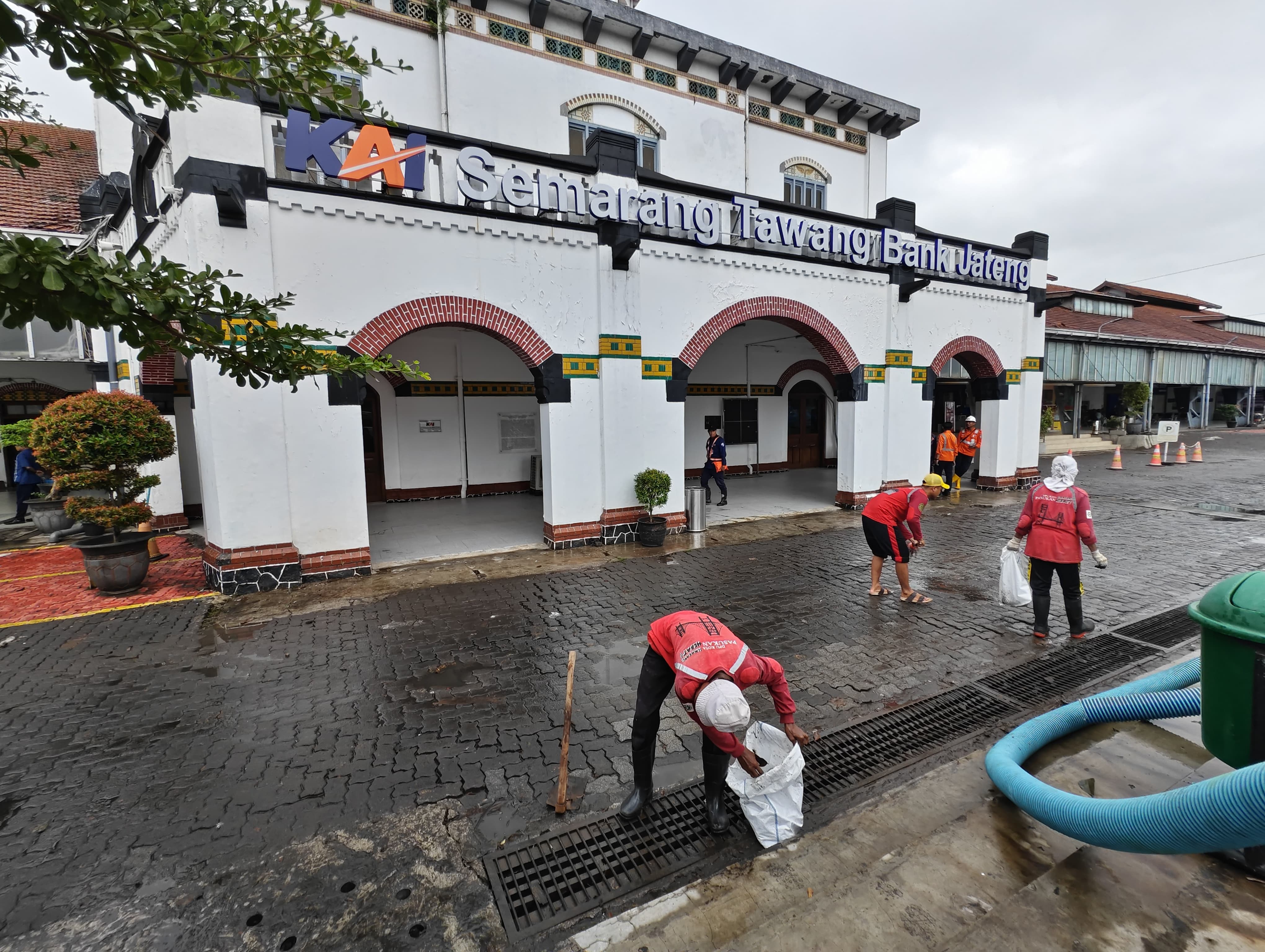 Imbas Banjir Semarang, 11 Perjalanan Kereta Api di Daop 3 Cirebon Masih Mengalami Gangguan
