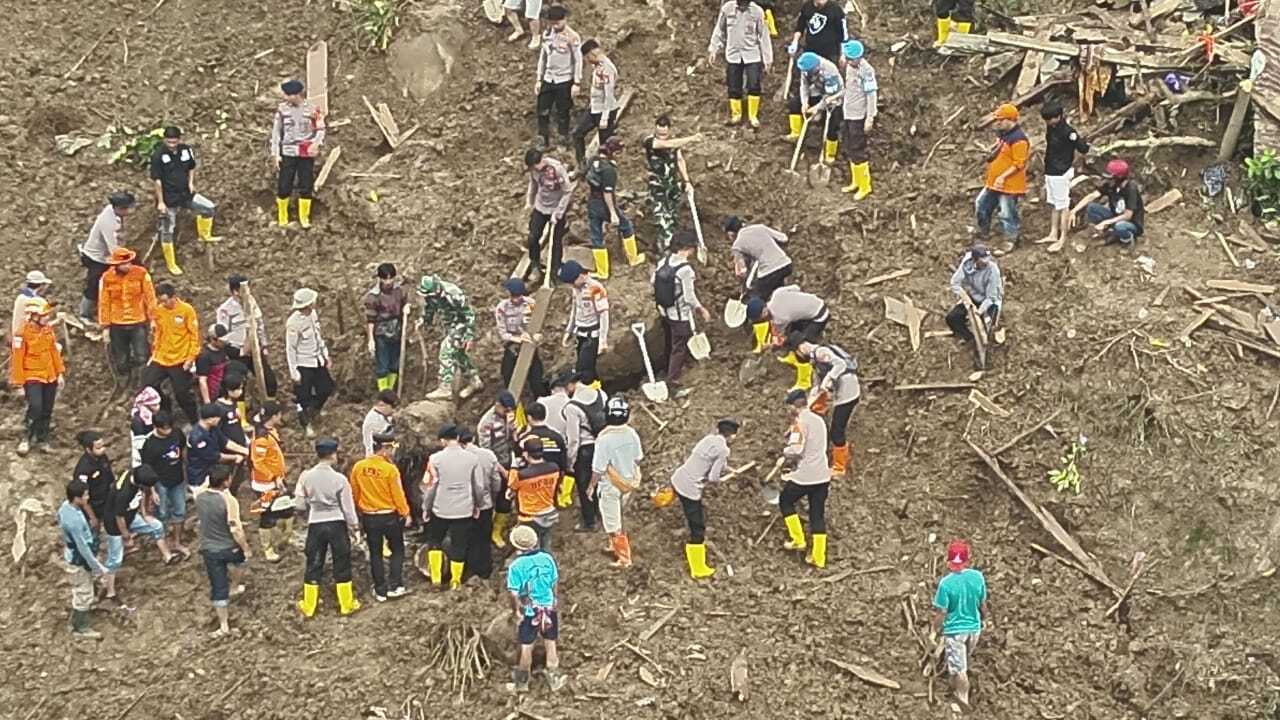 Dua Korban Longsor di Tana Toraja Belum Ditemukan