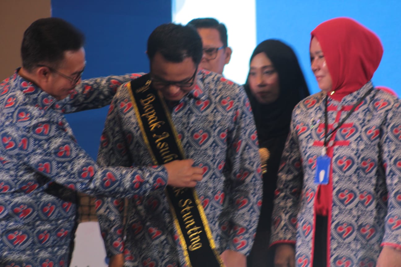 Berhasil Tekan Angka Stunting, Pemkab Cirebon Raih Penghargaan di Harganas ke-31 