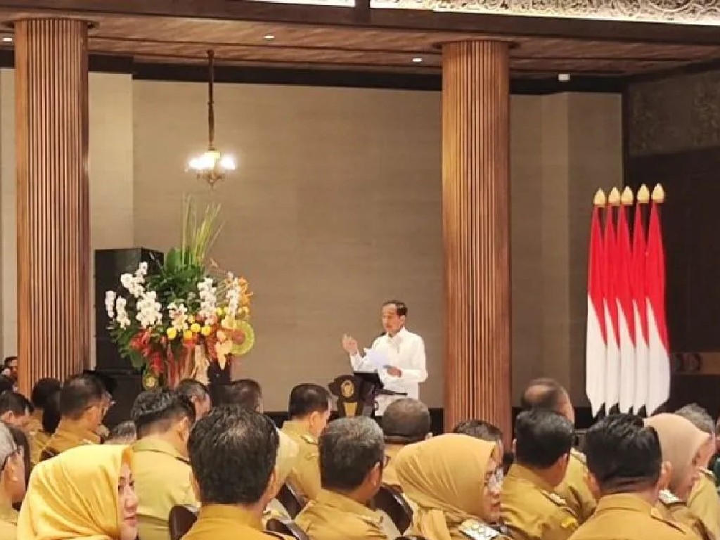 Presiden Jokowi Minta Kepala Daerah Segera Selesaikan Anggaran Pilkada 2024