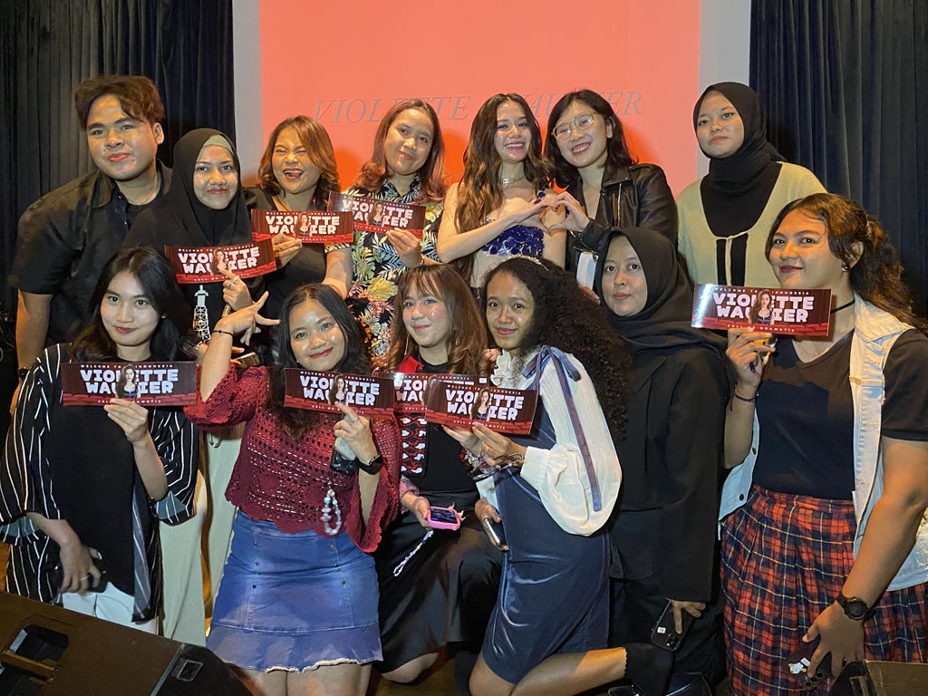 Perkenalkan EP Call Me Dramatic, Violette Wautier Bikin Showcase di Jakarta