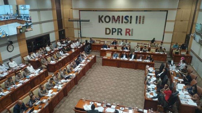 Habiburokhman Pastikan Pembahasan RUU KUHAP Tak Pindah ke Hotel