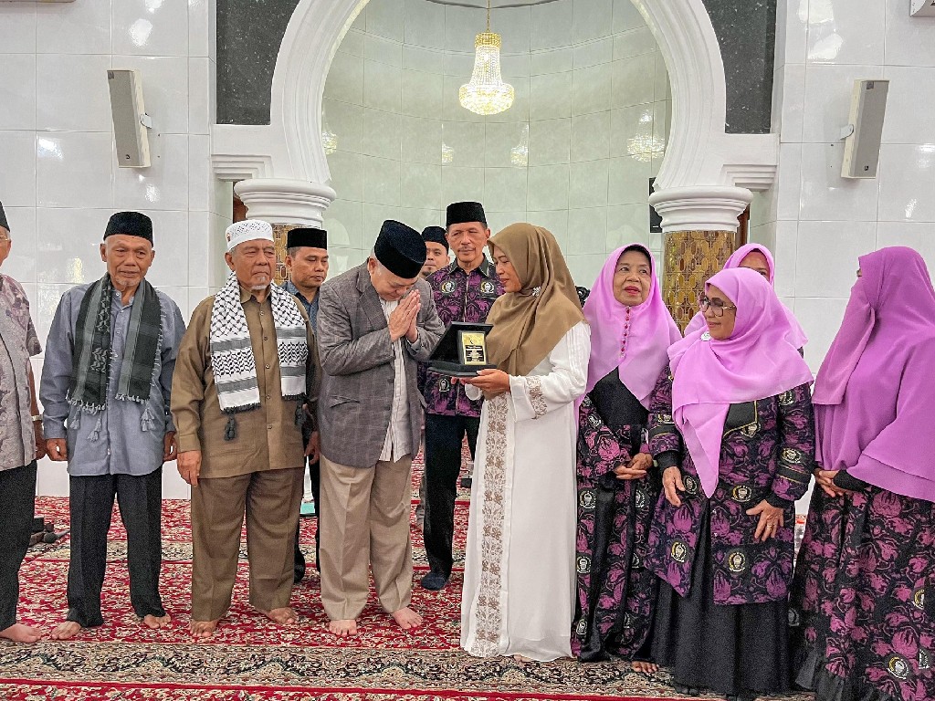 Wakil Wali Kota Siantar Herlina Silaturahmi dan Peringati Haflah Al-Quran