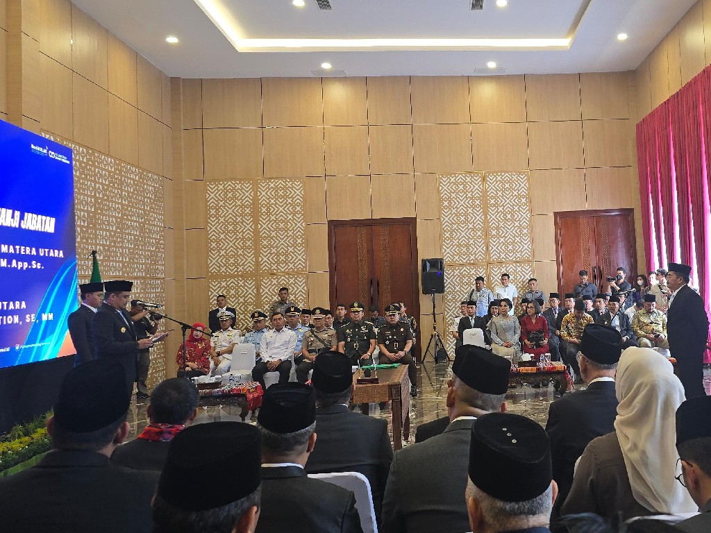 Togap Simangunsong Resmi Dilantik Jadi Sekda Pemprov Sumut