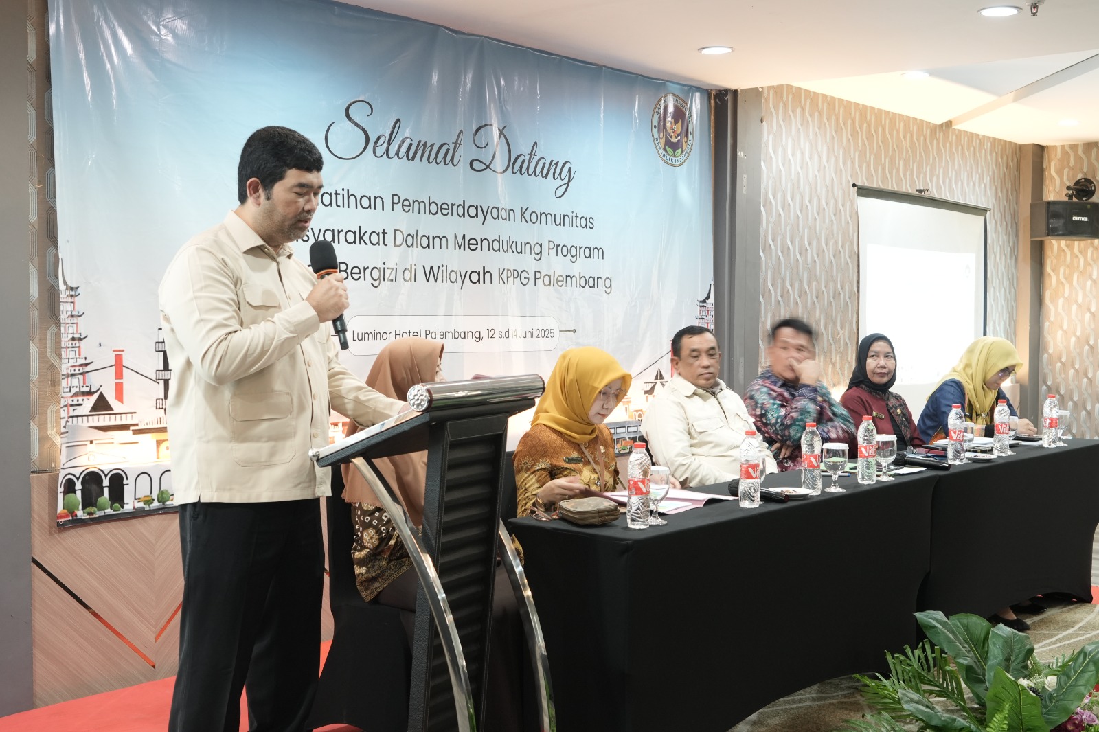 Pemberdayaan Pelaku Usaha Daerah dan UMKM Masyarakat dalam Mendukung Program Makan Bergizi di Palembang