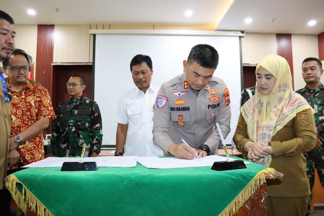 Komitmen Wujudkan Wilayahnya Aman dan Kondusif, Forkopimda Kota Cirebon Gelar Deklarasi Damai