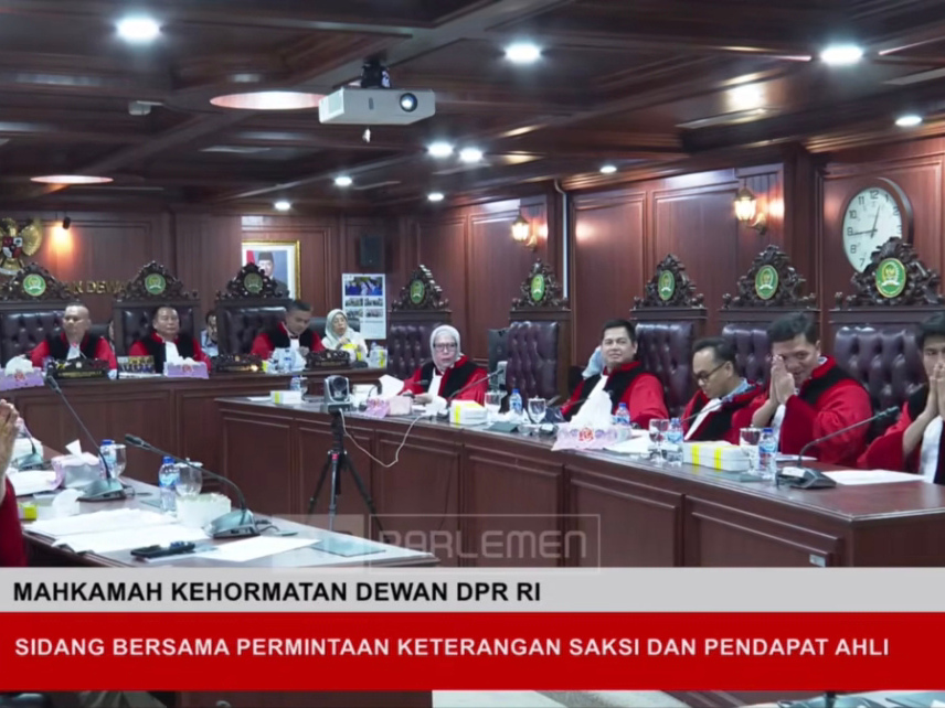 MKD Gelar Sidang Etik untuk Lima Anggota DPR Nonaktif Terkait Demo dan Isu Tunjangan