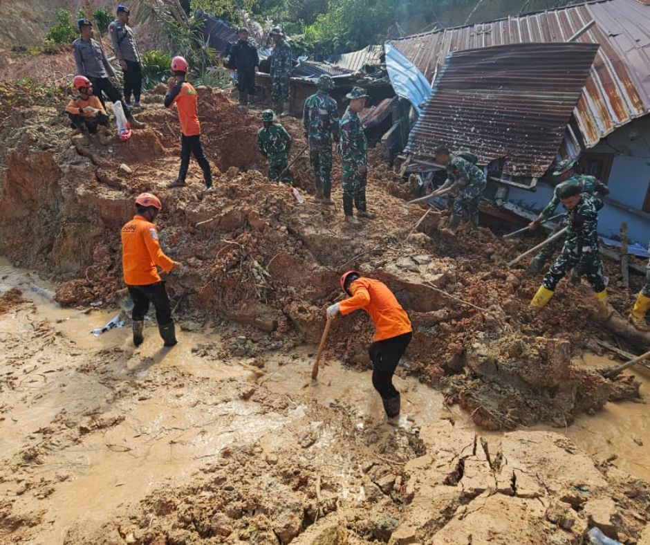 Bencana Tapanuli Raya: Satu Korban di Adiankoting Taput, Ditemukan di Kedalaman Material Longsor