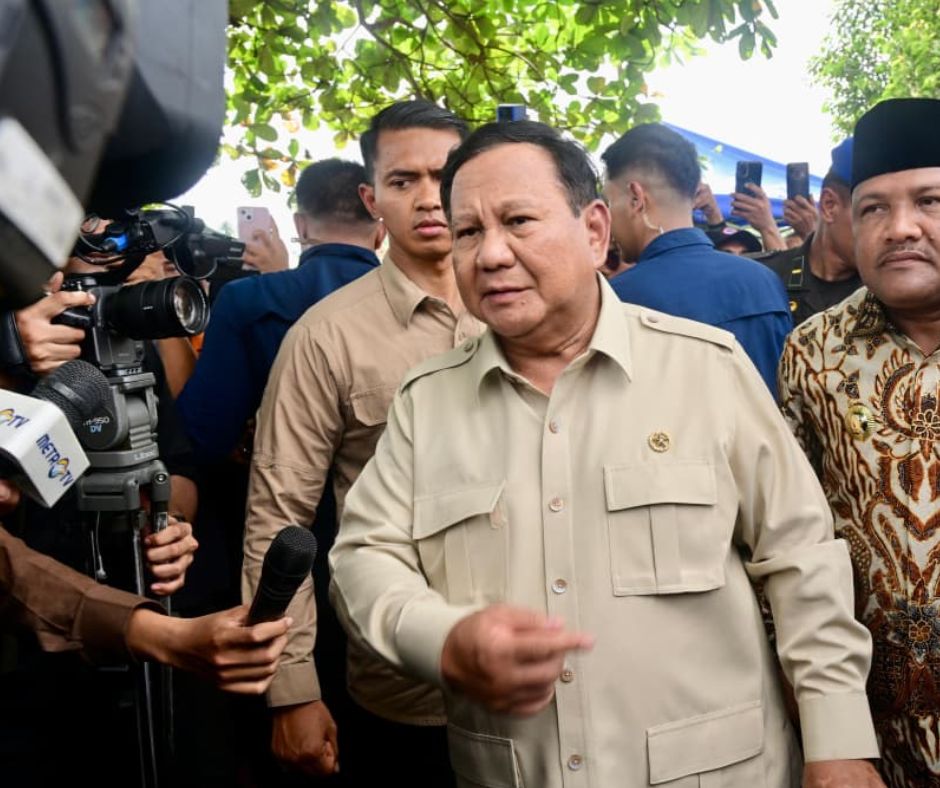 Prabowo Bolak Balik ke Aceh, Beri Pesan Jangan Tebang Pohon Sembarangan