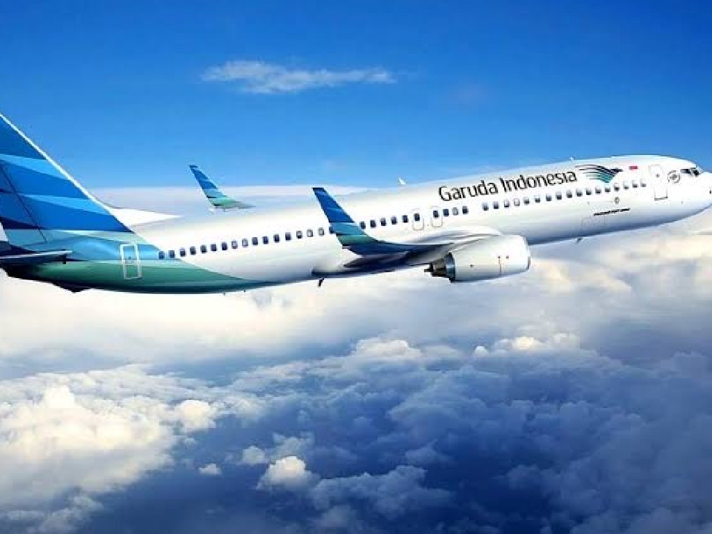 Libur Nataru, Pemerintah Berikan Diskon Tarif Tol dan Tiket Pesawat