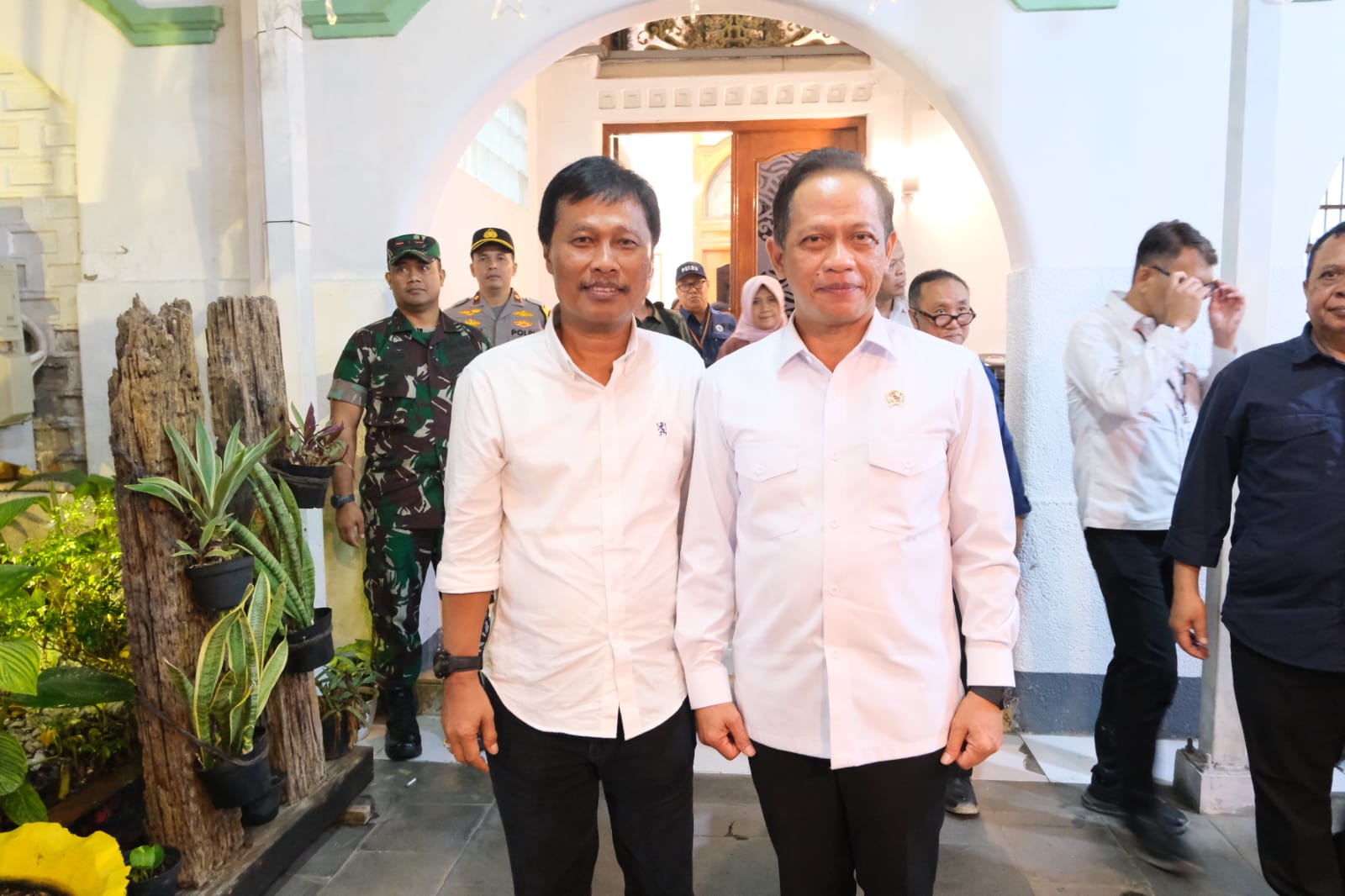 Tingkatkan Standar Kebersihan Menuju Adipura, Menteri LH Dorong Penguatan Pengelolaan Sampah di Kota Cirebon