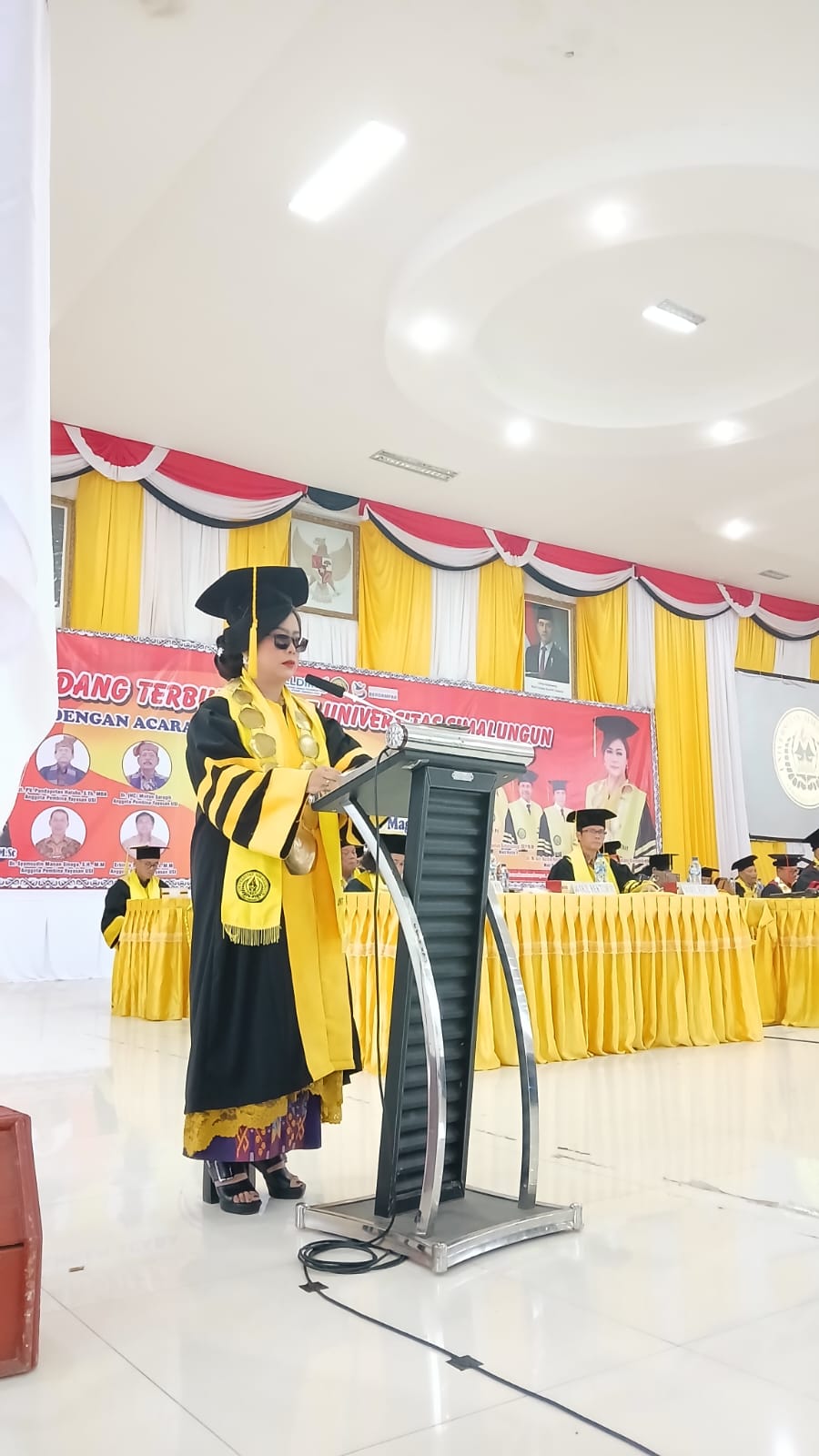 Sah Jadi Guru Besar, Rektor USI Sarintan Damanik Orasi Ilmiah soal Hutan Kota