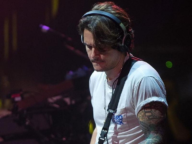 John Mayer Positif Covid-19, Batal Manggung di Mexico