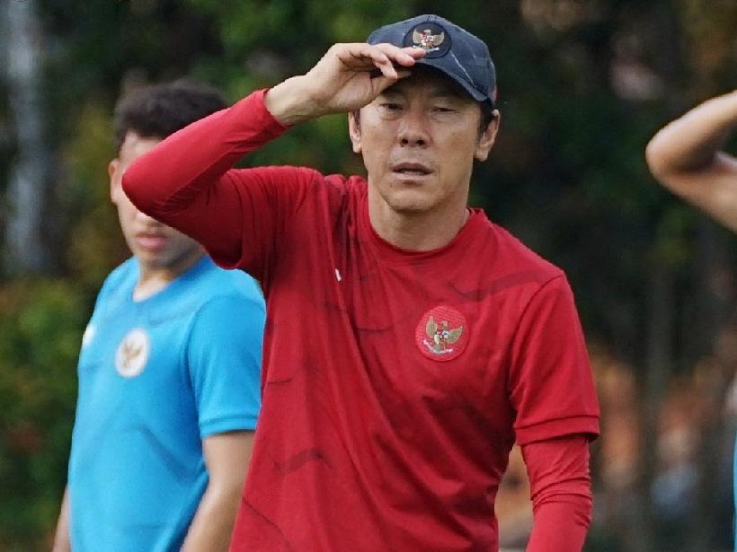 Sebut Shin Tae-Yong Tak Beri Manfaat Bagi Timnas, Haruna Soemitro Disorot