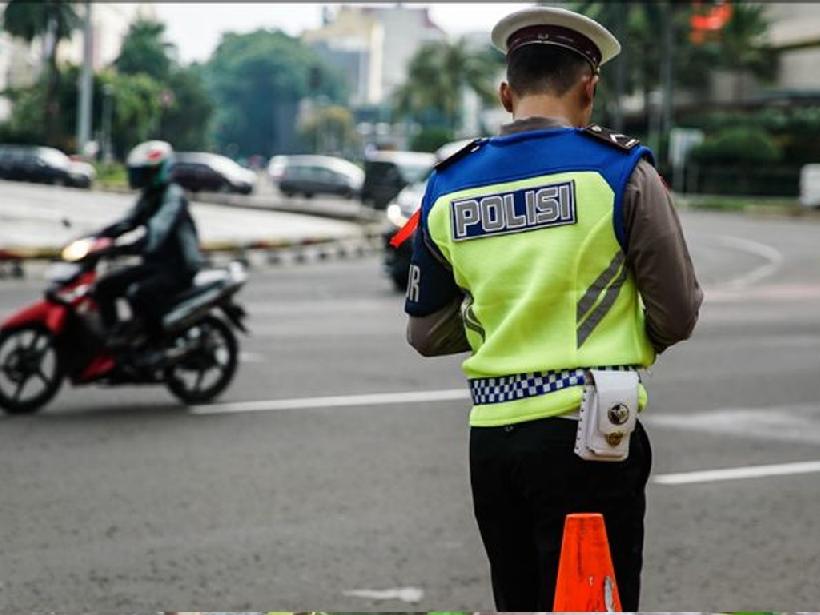 Angkat Motor Siswa Kena Tilang, Dua Polisi di Muna Sultra Diteriaki