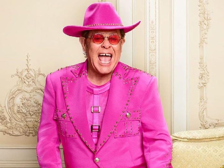 Elton John Sampaikan Belasungkawa Atas Wafatnya Ratu Elizabeth II