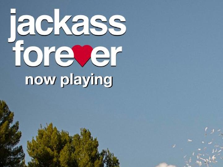 Resmi Tayang, Film Jackass Forever Raup Jutaan Dolar di Pemutaran Perdana