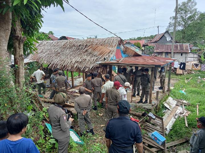 Pemkab Mamuju Tetap akan Bongkar Rumah Warga di Area Stadion Manakarra