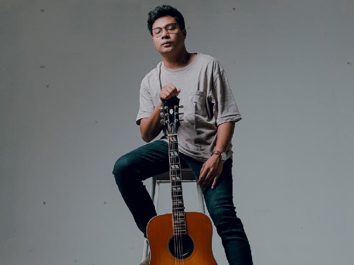 Solois Asal Sungailiat, Ridho Rezaldy Rilis Single Perdana Bertajuk Titik Ini