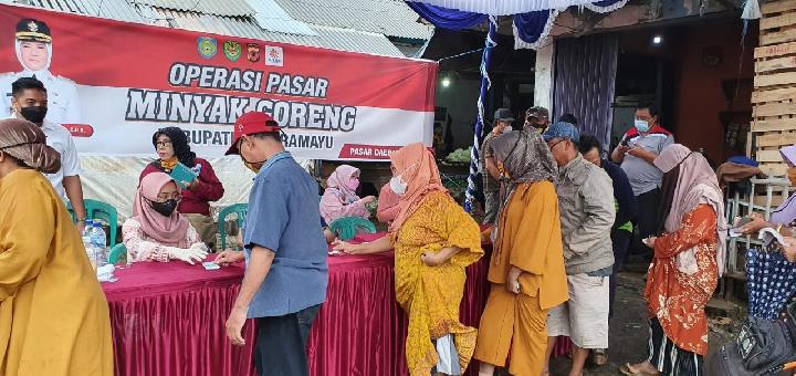 Operasi Pasar Murah Minyak Goreng Sasar Warga Patrol