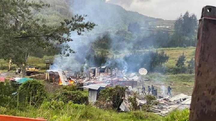 KKB Kembali Berulah Tembak dan Bakar Rumah Warga di Ilaga