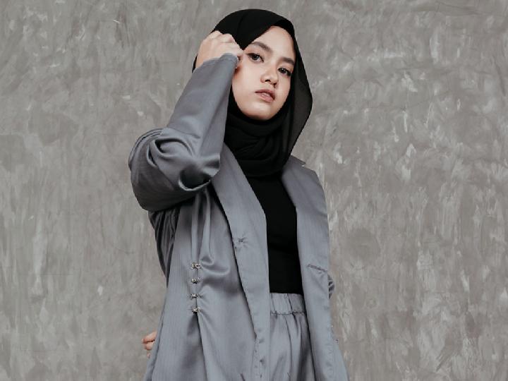 Hanin Dhiya Rilis Single dan Video Klip Lagu Love Language