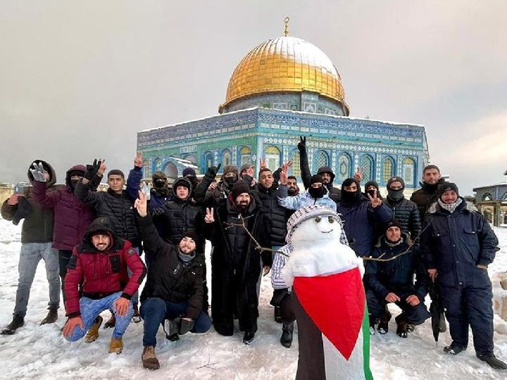 Rayakan Isra Mi'raj di Masjid Al Aqsa, Warga Palestina Diserang Polisi Israel