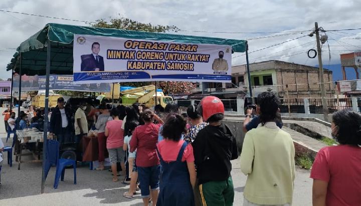 Operasi Pasar Minyak Goreng Toba dan Samosir Sukses, Martin Manurung Akan Gelar di Daerah Ini