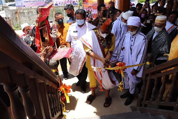 Lestarikan Budaya, Rumah Adat Lantang Kada Nene di Mamasa Diresmikan