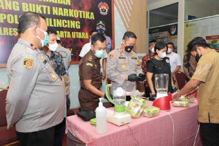 Polrestro Jakarta Utara Gelar Pemusnahan Barang Bukti Lima Kilo Gram Sabu