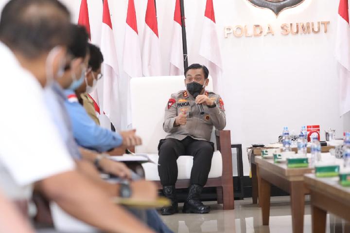 Di Hadapan Pengusaha, Kapolda Sumut Nyatakan Polisi Urusi Minyak Goreng