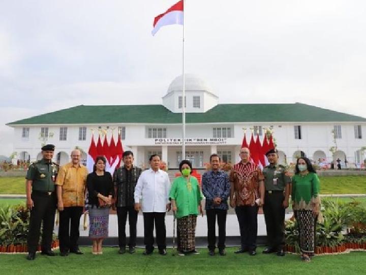 Jokowi Resmikan Politeknik Ben Mboi di NTT, Fokus Perikanan dan Kelautan