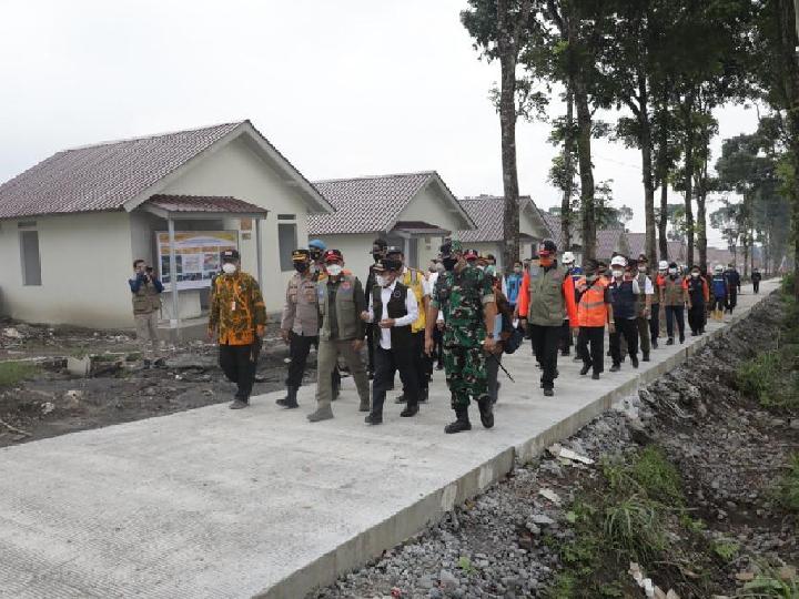 Presiden Monitor Pembangunan Huntap dan Huntara untuk Penyintas Semeru