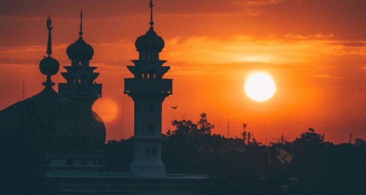 Ini Jadwal Lengkap Imsakiyah Satu Bulan Penuh di Makassar