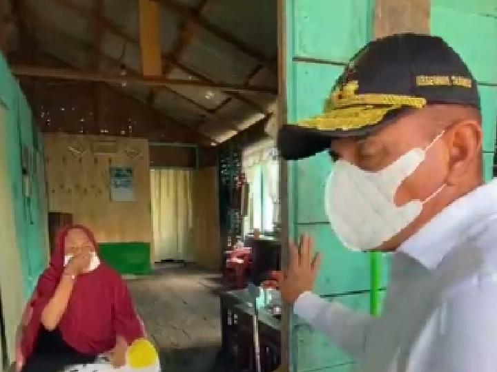 Mengecek BLT Migor di Belawan, Edy Rahmayadi Diminta Ompung Ini Bagusi Rumahnya