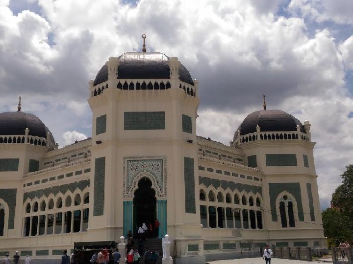 Ini Tiga Masjid di Kota Medan yang Berusia Seabad Lebih 