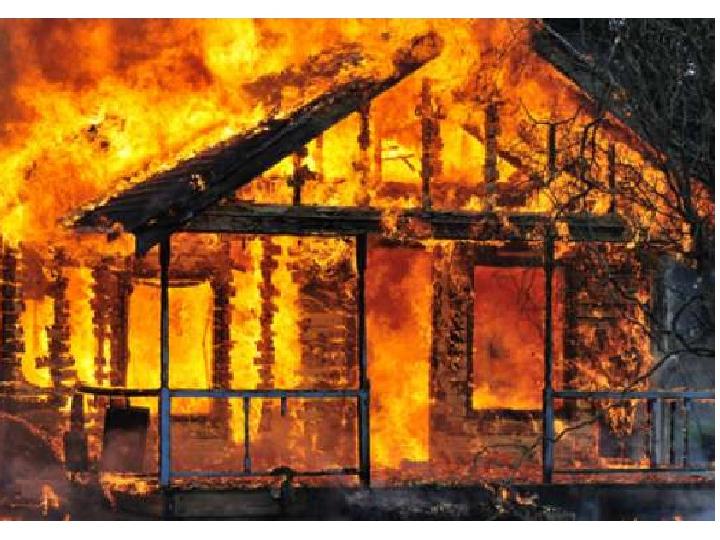 Sedang Buka Puasa, Dua Rumah Warga Abdya Terbakar
