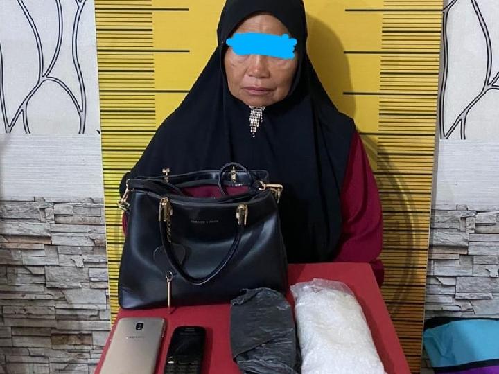 Jual Sabu, Emak-emak di Aceh Ditangkap Polisi