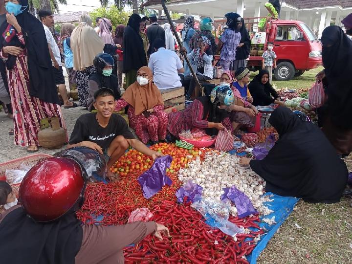 Jelang Idulfitri, Pemkab Mamuju Gelar Pasar Murah