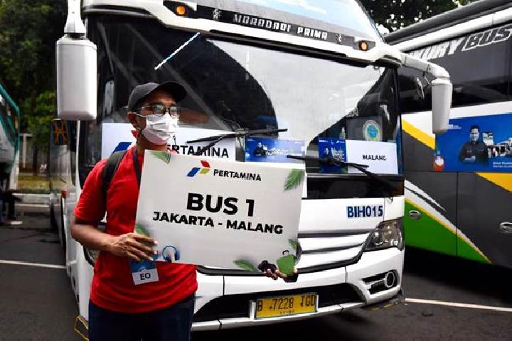 Mudik Lebaran 2022, Pertamina Sediakan Ratusan Bus dan Puluhan Kereta Api