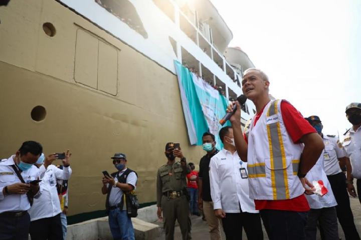 Ganjar Sebut Mudik Pakai Kapal Laut Cara yang Bagus dan Aman