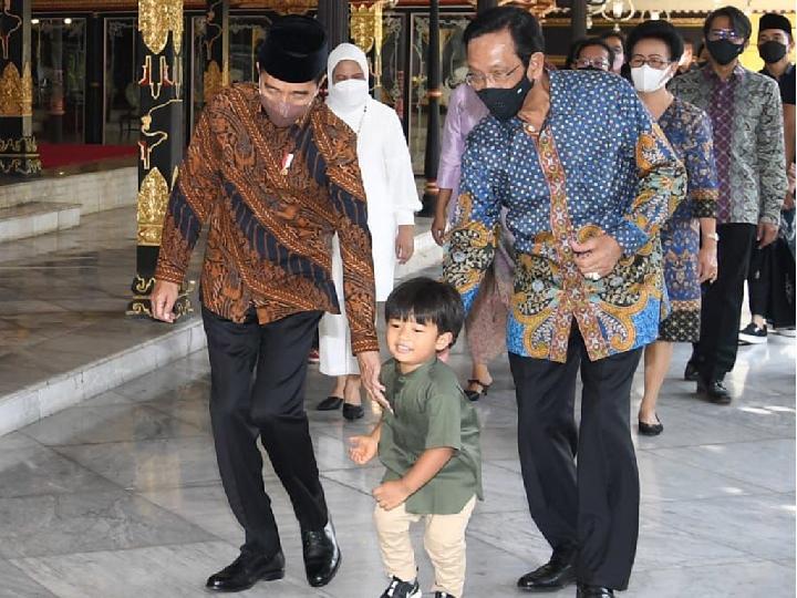 Lebaran di Yogyakarta, Presiden Jokowi Silaturahmi ke Sri Sultan Hamengku Buwono