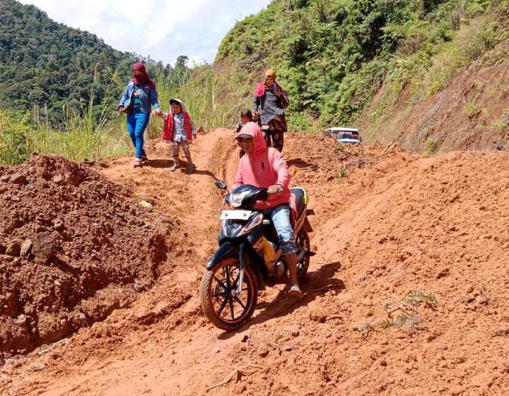 Warga Mamasa Diimbau Waspada Terhadap Potensi Terjadinya Tanah Longsor