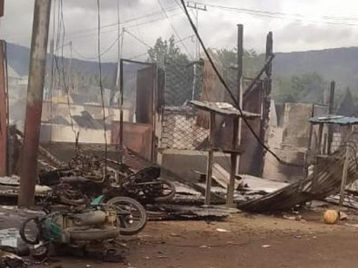 OTK Kembali Meneror Warga Dogiyai Papua, Sejumlah Rumah Warga Dibakar