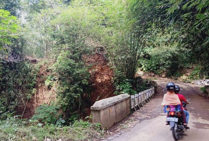 Curah Hujan Masih Tinggi, Waspadai Tanah Longsor