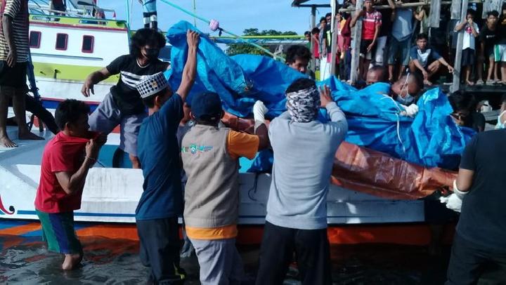 Diduga Jenazah Salah Satu Korban Tenggelamnya KM Ladang Pertiwi Ditemukan